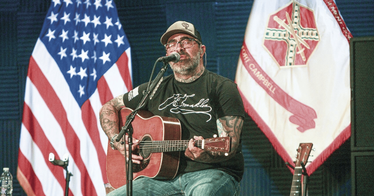 Aaron Lewis